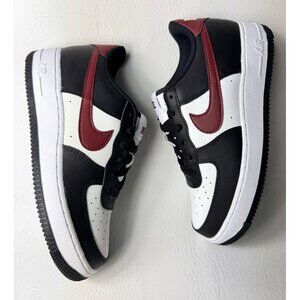 H22- SIZE 6Y / 7.5 WOMEN'S NIKE FORCE 1 BLACK/ WHITE/ DARK TEAM RED FZ4351-001